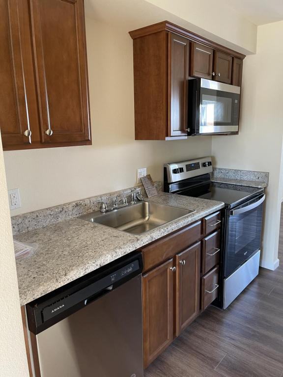 100 N Progress Dr - Photo 3 of 12