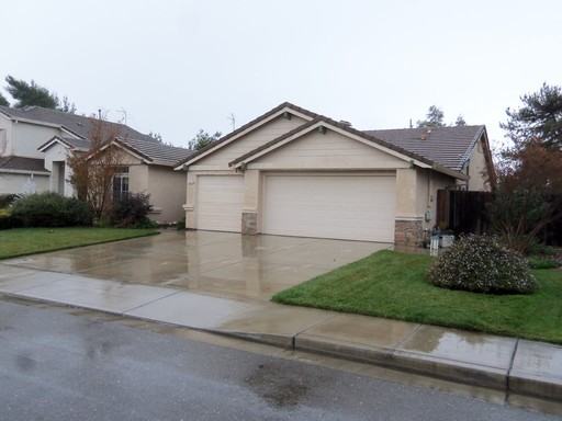 1413 Augusta Ln - Photo 3 of 17