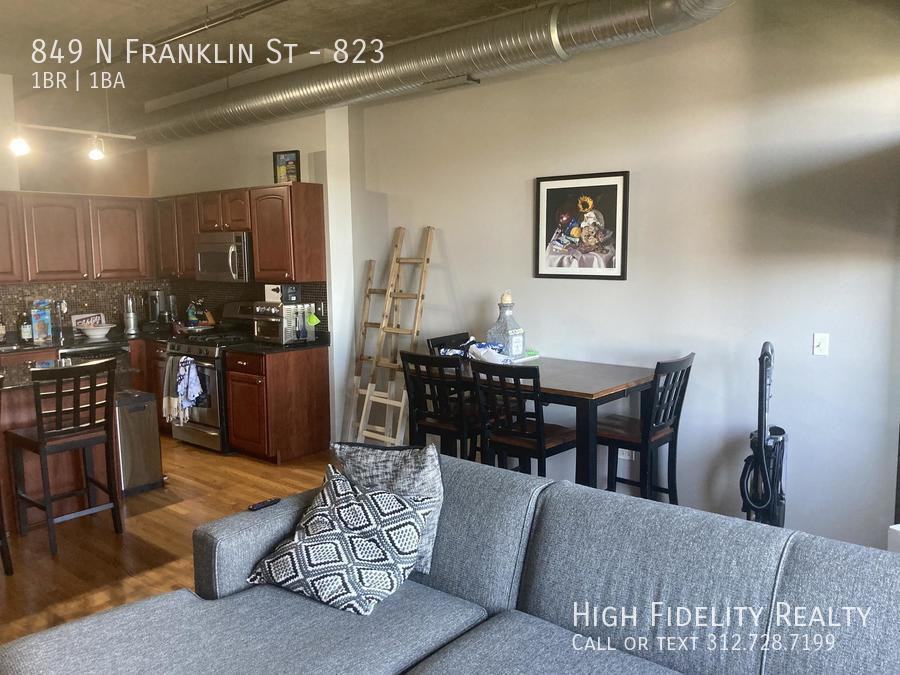 849 N. Franklin - Photo 3 of 12