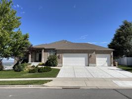 featured image of 561 East Rocky Knoll Lane #1