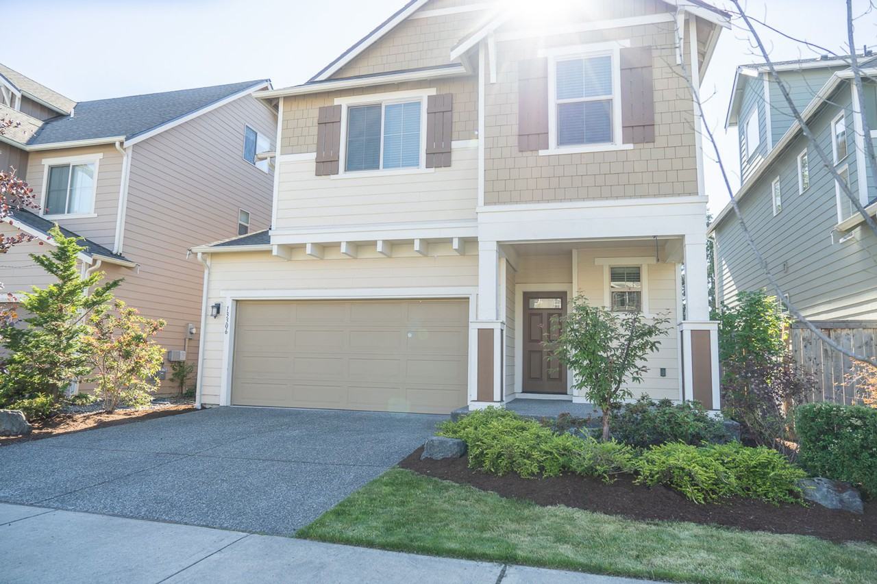 13306 23rd Ave Se - Photo 3 of 17