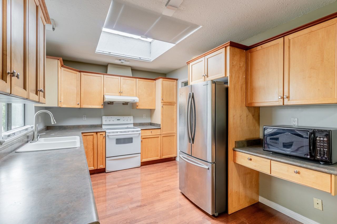 1033 Shavington Street - Photo 2 of 13