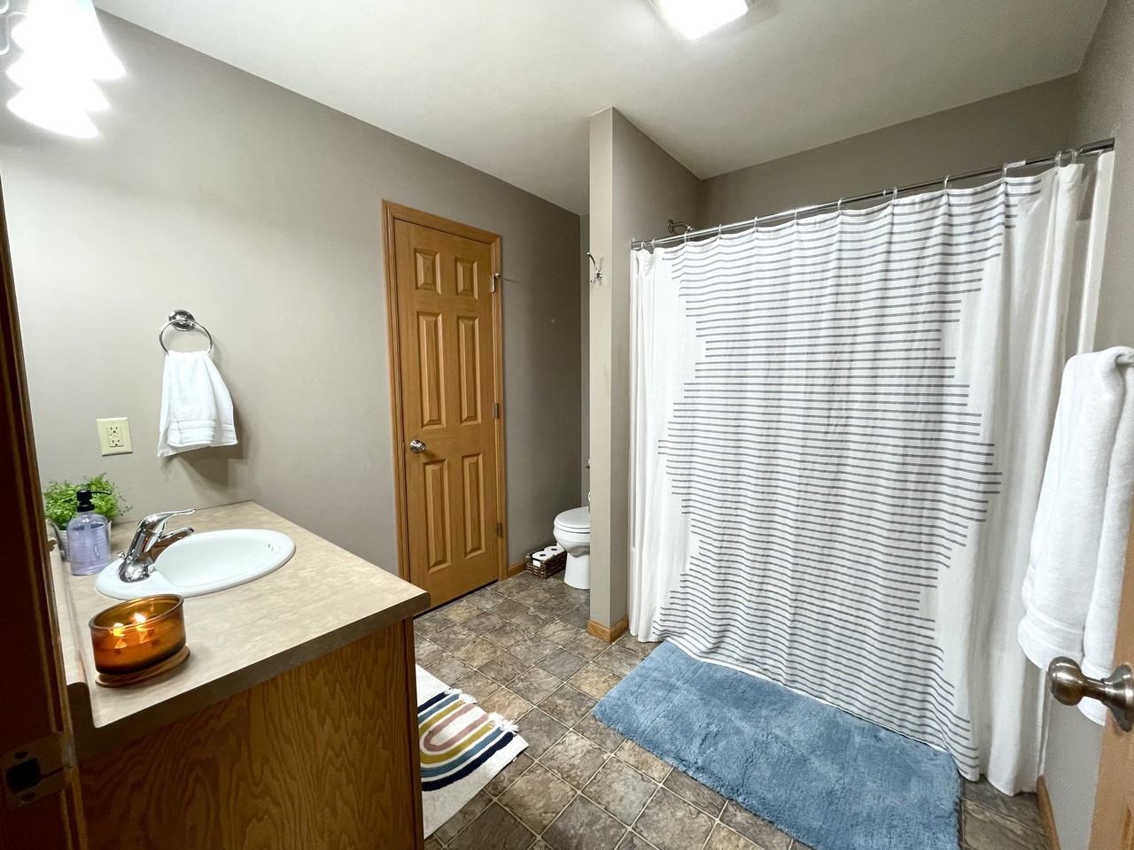 3253 Old Orchard Rd - Photo 2 of 4