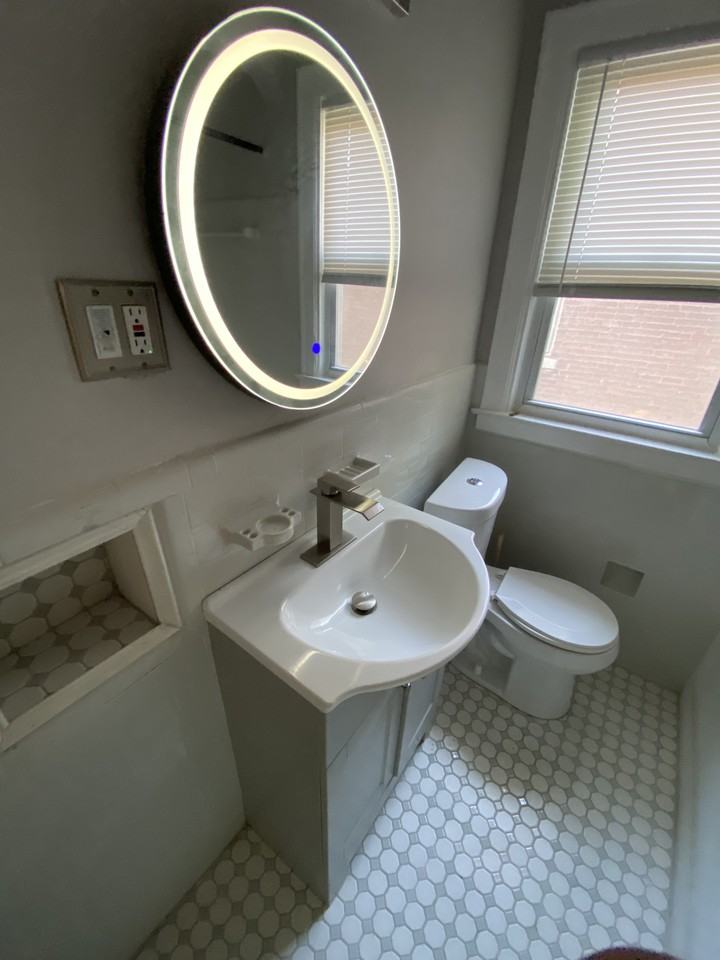 17332 Stoepel St #1A - Photo 3 of 10