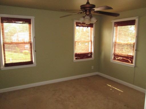 550 Lucia Ave - Photo 3 of 12