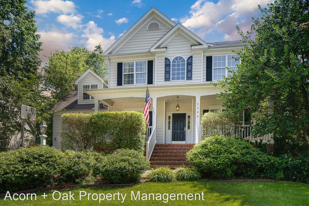 2206 Baycourt Trl - Photo 2 of 29