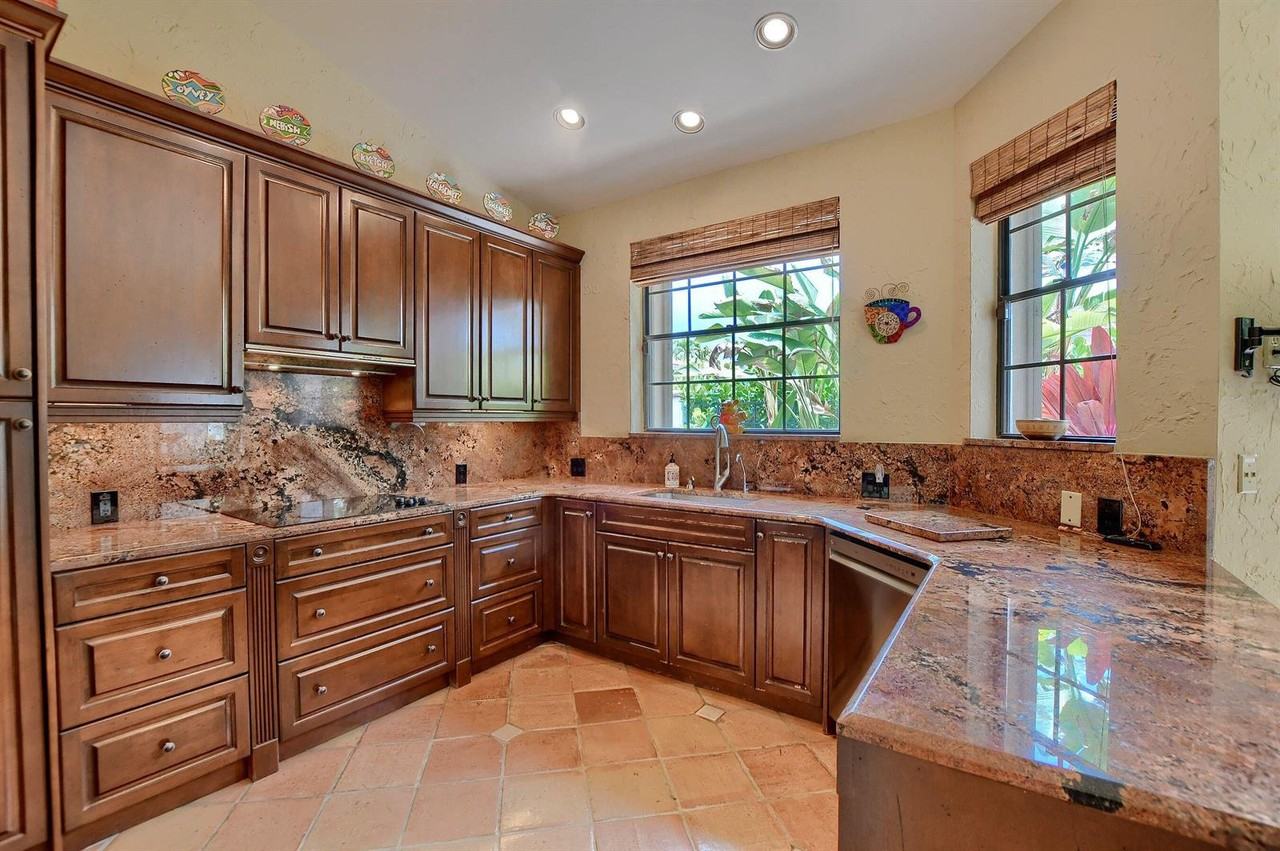 5801 Nw 21st Way #5801 - Photo 3 of 8