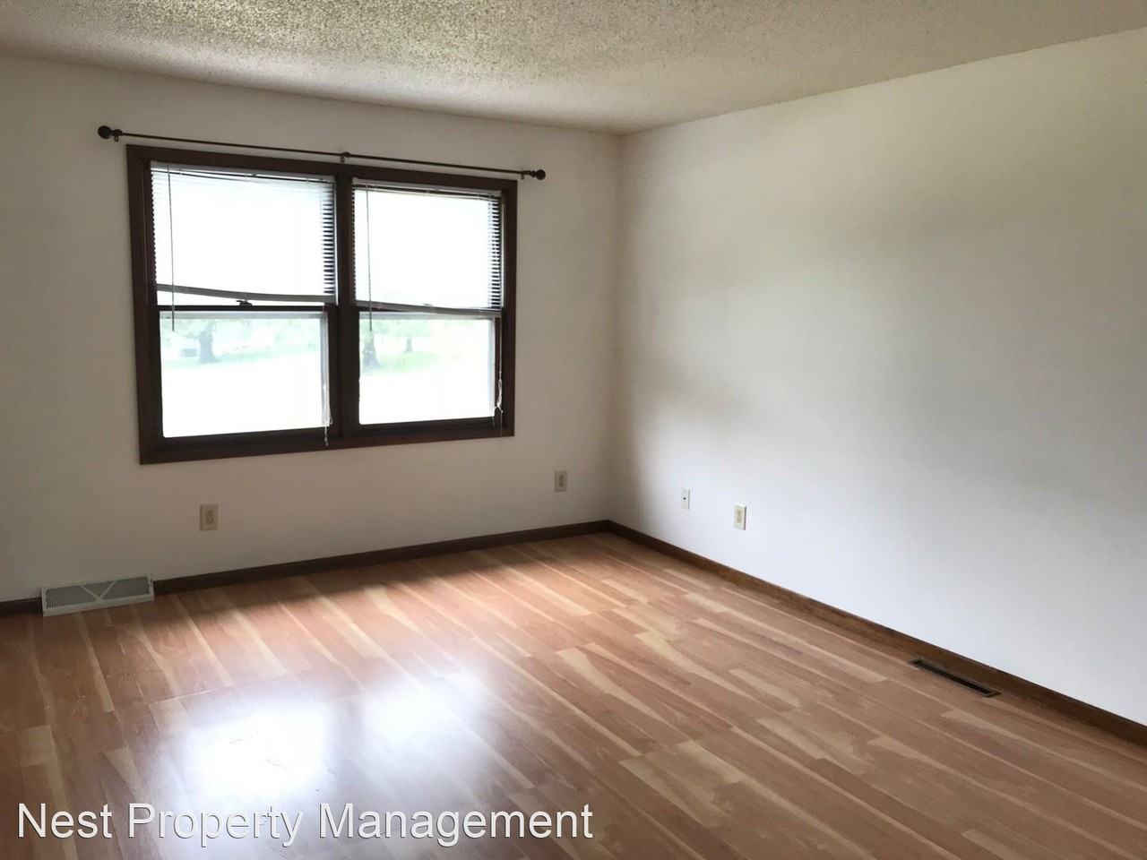 406 Westgate St - Photo 3 of 12