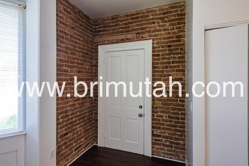 745 S St - Photo 3 of 17