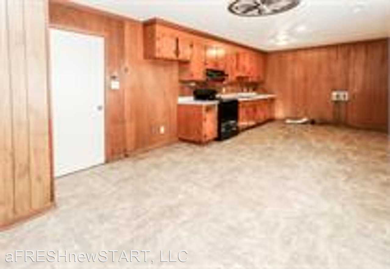 725 Lincoln Dr - Photo 3 of 9