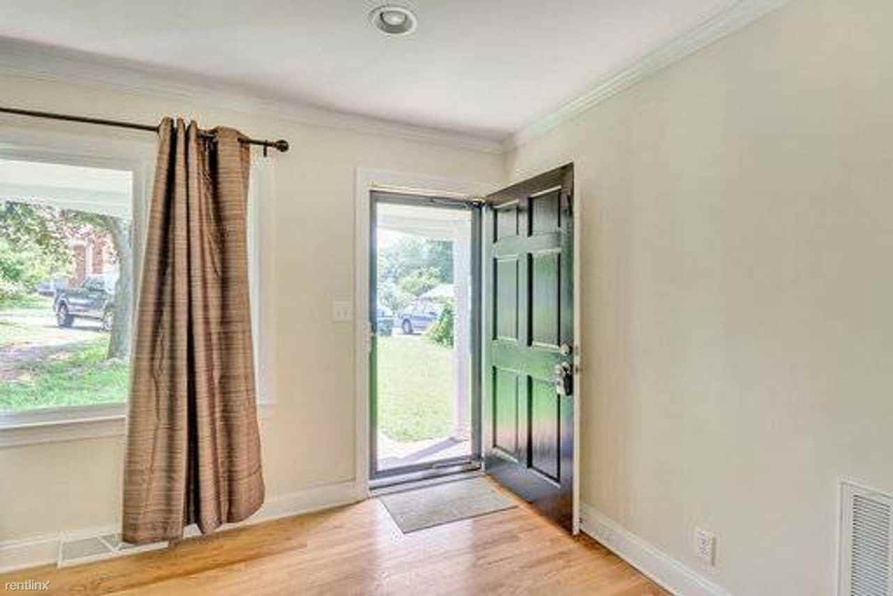616 Elizabeth Ave - Photo 3 of 10