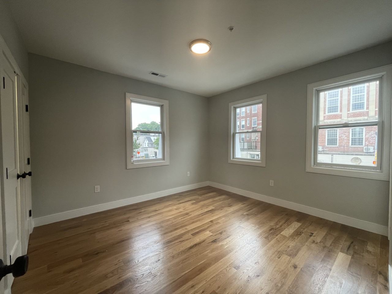 202 Boylston St - Photo 3 of 18