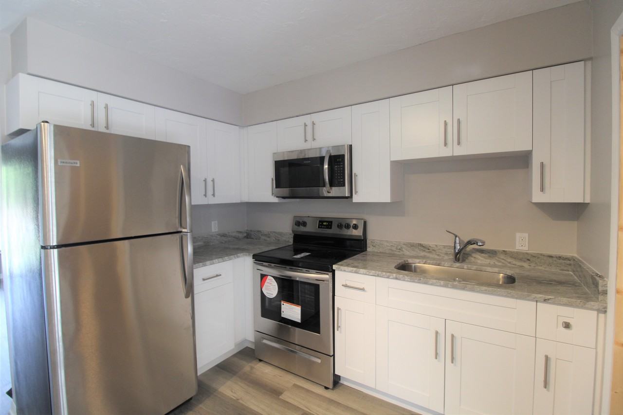 600 Briarwood Rd - Photo 2 of 8