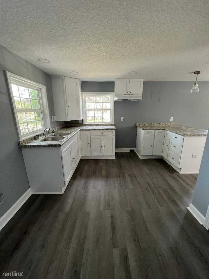 1219 Pittman St - Photo 2 of 9