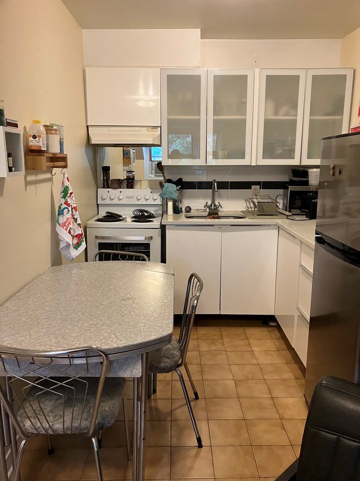 240 Cooper Street #4