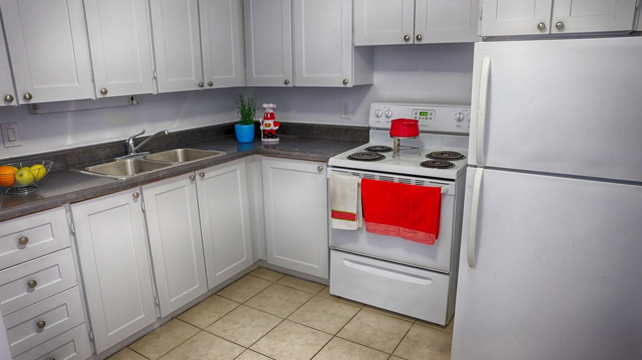 Hoffman Apartments - Photo 3 of 5