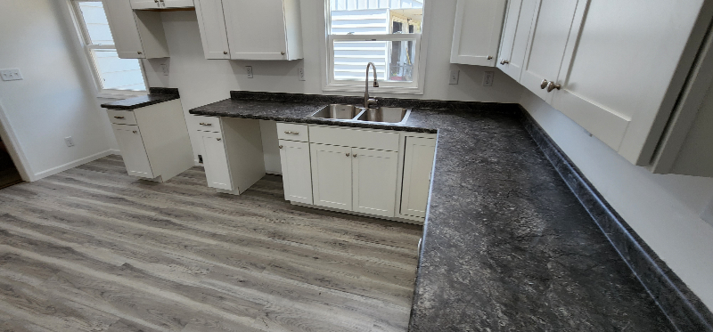 678 Runyan Ave - Photo 3 of 23