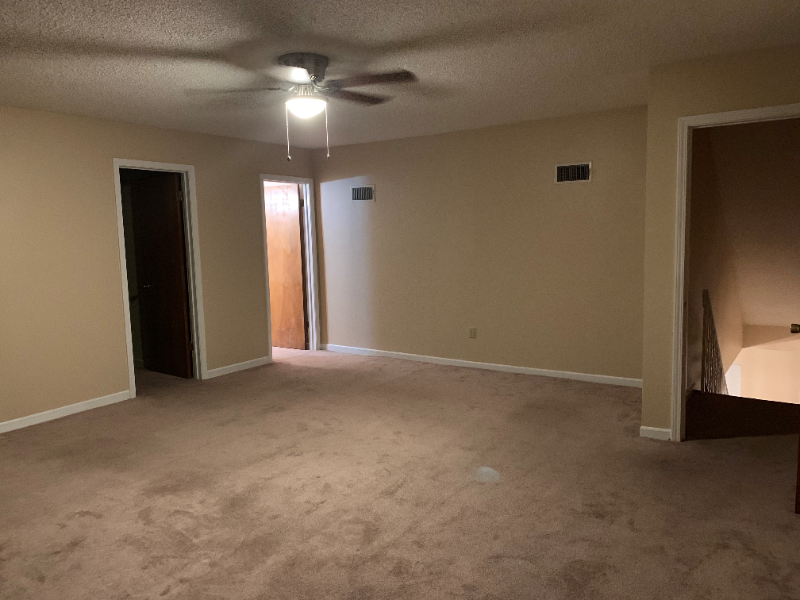 914 Chemin Dr #914 - Photo 3 of 6