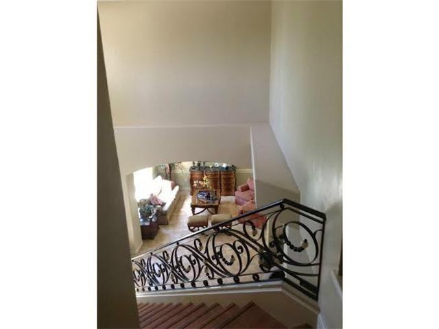 1046 Calle Flor Pl - Photo 2 of 12