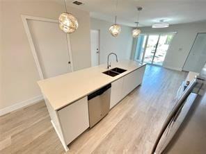 2587 Ne 195th St - Photo 2 of 8