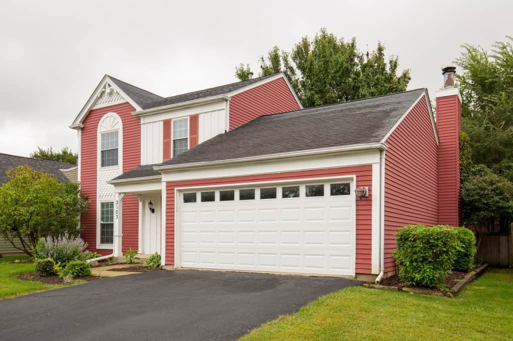 3103 Eugene Ln - Photo 2 of 24