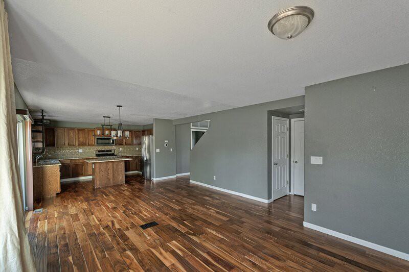 4635 W 63rd Pl - Photo 7 of 26