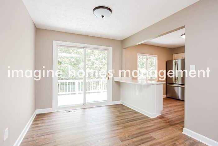 9440 Lawnfield Dr - Photo 3 of 13