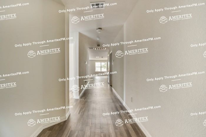 333 Flagship Ln - Photo 3 of 19