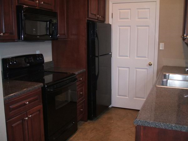 934 E Craighead Forest Rd #B - Photo 4 of 19