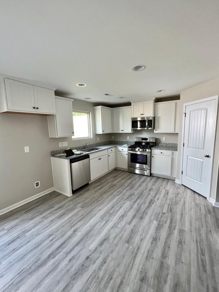 3320 Slippery Elm Drive - Photo 3 of 37