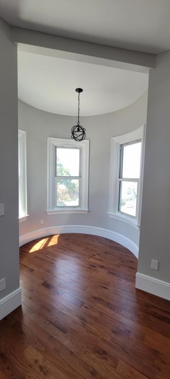 252 Maple St - Photo 5 of 7