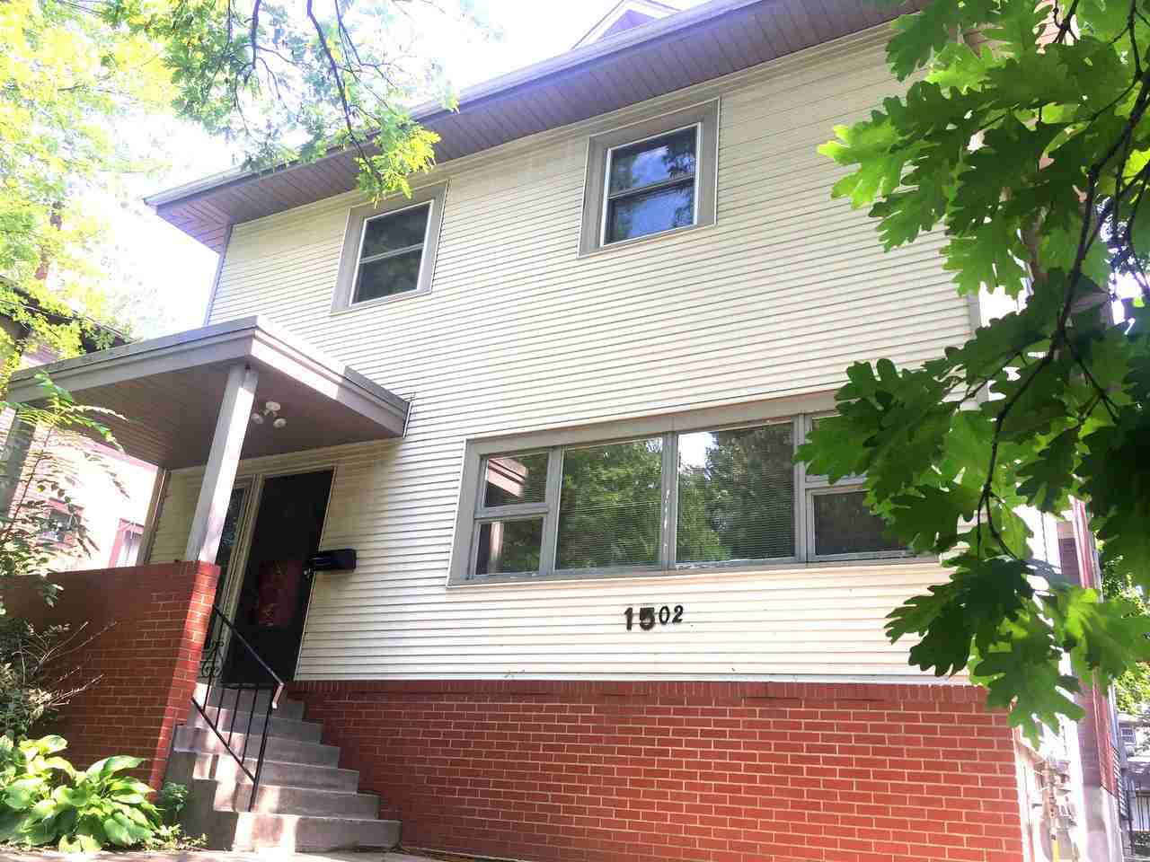 1502 Raymond Ave - Photo 2 of 26