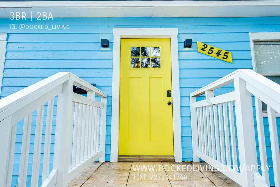 2545 Emerson Ave S - Photo 3 of 21