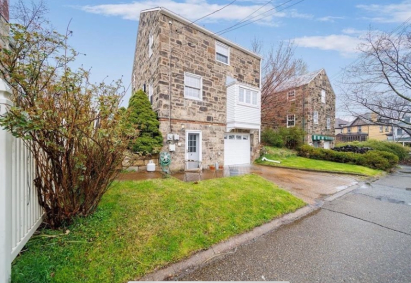 7 Laurel Vlg - Photo 5 of 29