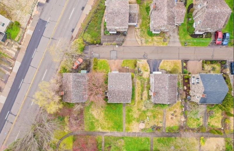 7 Laurel Vlg - Photo 7 of 29