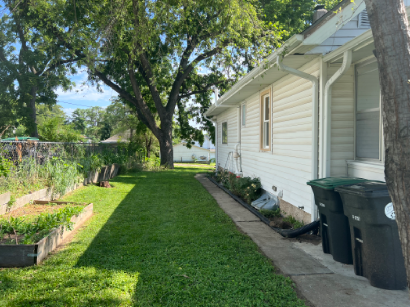 4537 Charles St - Photo 2 of 5