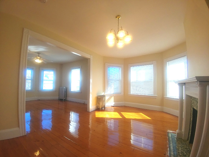 97 Barrows St - Photo 4 of 17