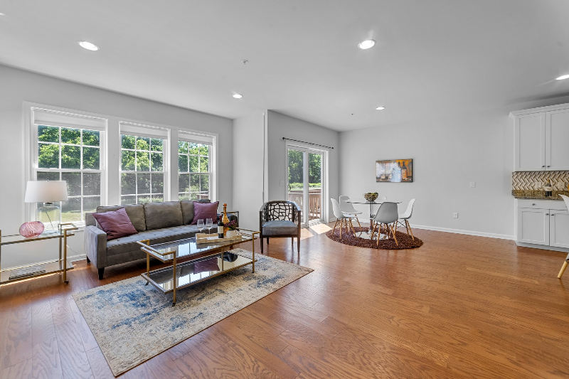 51 Spruce St - Photo 2 of 15