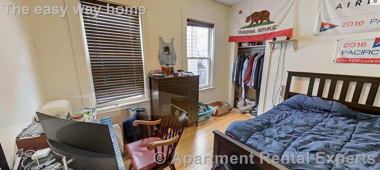 378 Washington St #3 - Photo 2 of 11