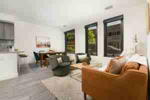 featured image of 855 W Madison St #2-2