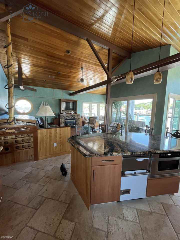 51A Rocky Neck Ave - Photo 3 of 24