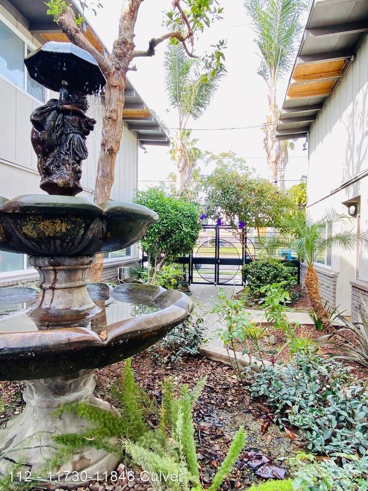 11730 Culver Blvd - Photo 2 of 55