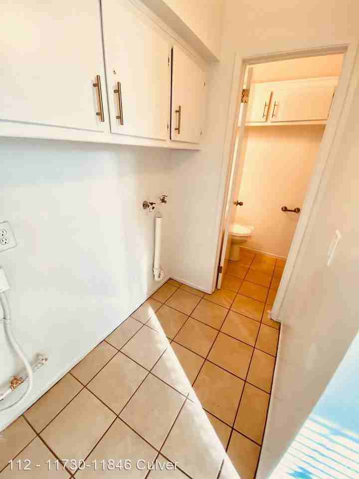 11730 Culver Blvd - Photo 4 of 55