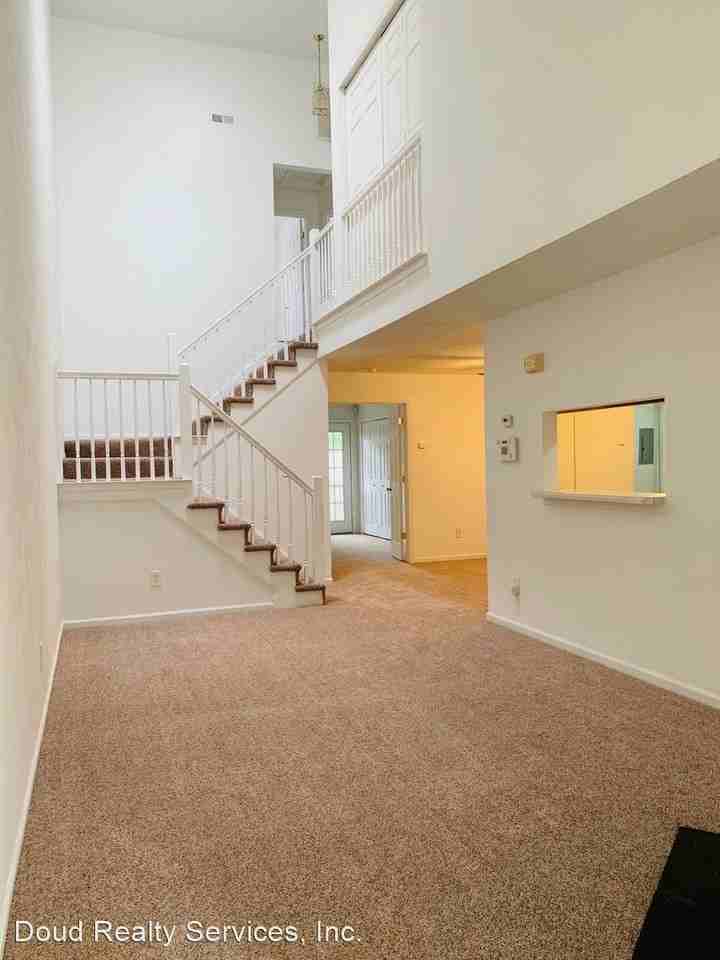 164 Squire Reach - Photo 2 of 26