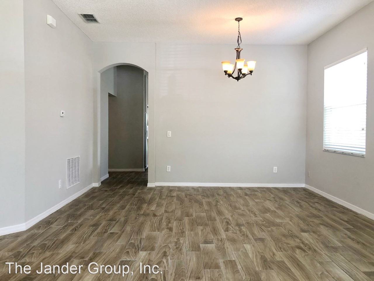 590 Horseman Dr - Photo 3 of 28