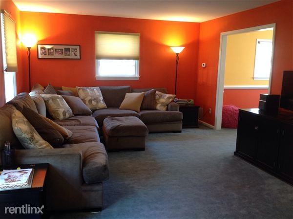 12 Dory Dr - Photo 3 of 8