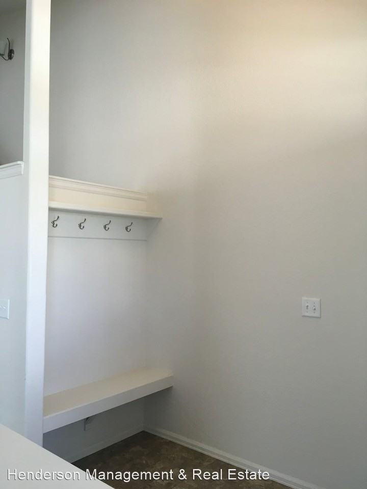 1441 Murrlet St - Photo 2 of 18