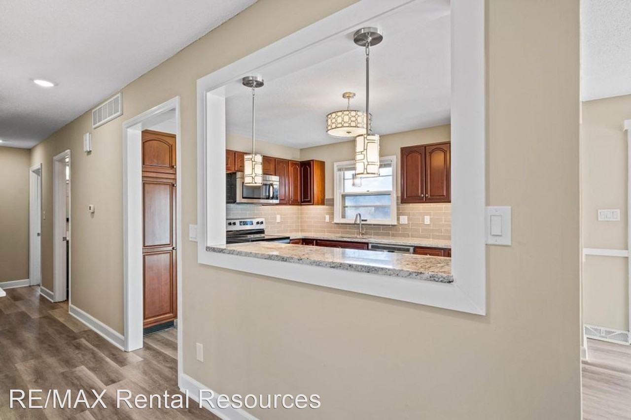 1105 Bob O Link Dr - Photo 3 of 37