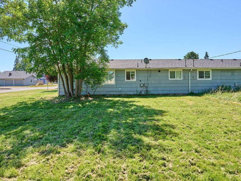 485 1st St - Photo 2 of 22