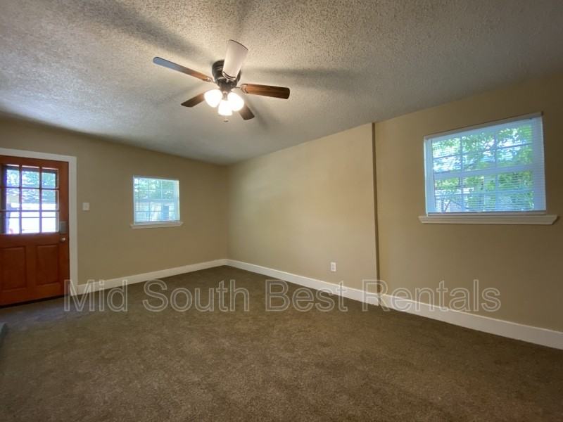 1908 Boyce St - Photo 2 of 8